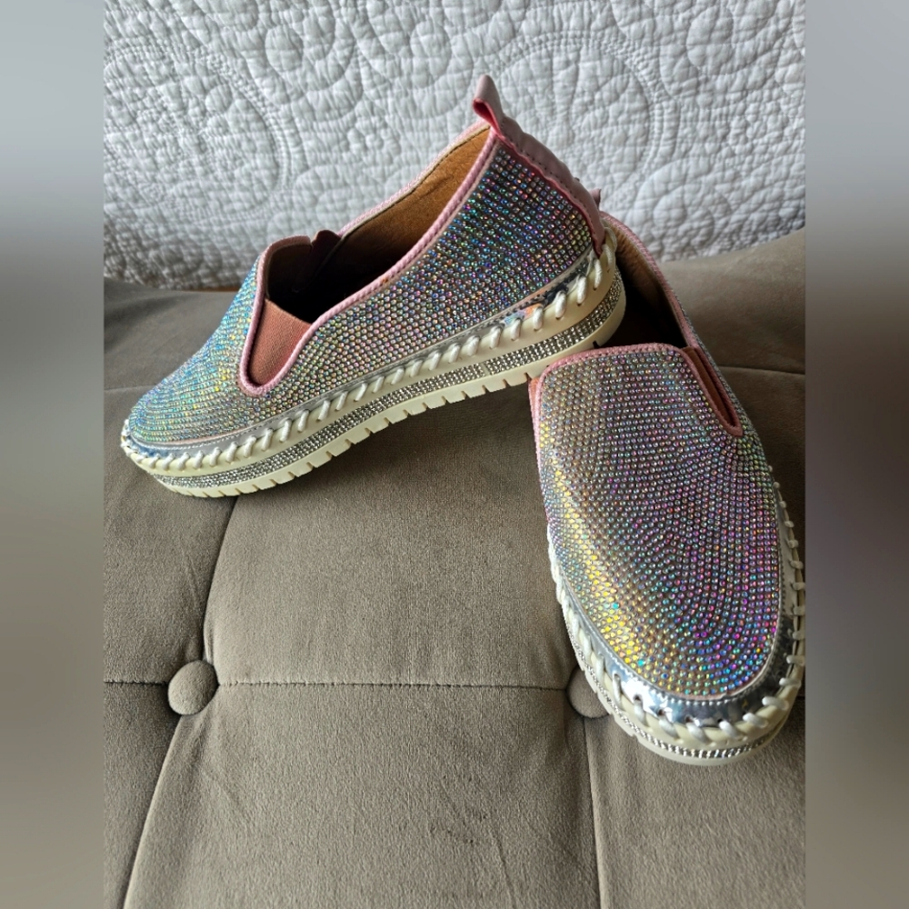 MUGUAN BLING Slip on loafers size 6 1/2